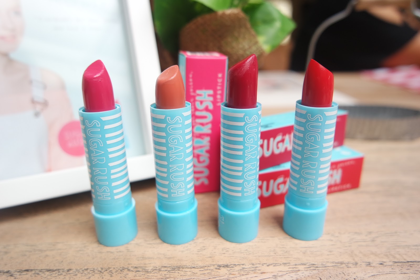 Lipstik untuk bibir kering